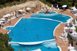 Вид на бассейн в Paradise Beach Hotel - Все включено или окрестностях