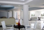 Гостиная зона в Belvedere Gerakas Luxury Suites