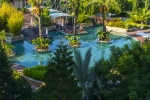 Вид на бассейн в Concorde De Luxe Resort или окрестностях