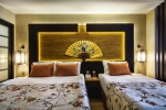 Кровать или кровати в номере Limak Lara De Luxe Hotel
