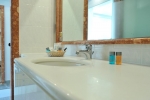 Ванная комната в Possidi Holidays Resort & Suite Hotel