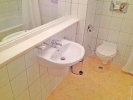Ванная комната в Kalofer Hotel