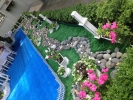 Вид на бассейн в Kalofer Hotel или окрестностях