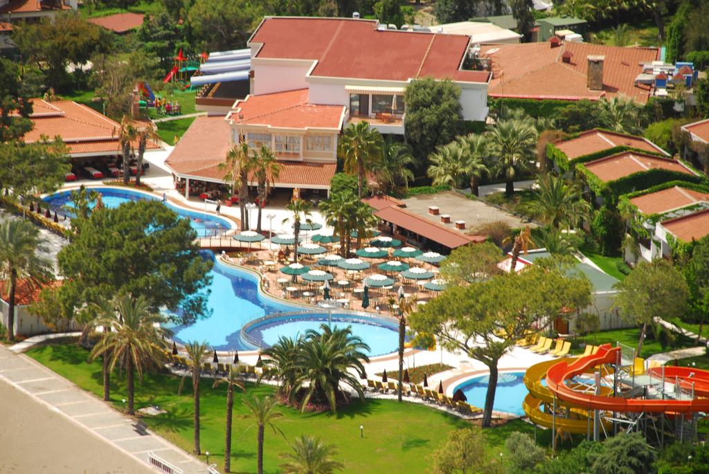 Отель Вид на бассейн в Club Boran Mare Beach - All Inclusive или окрестностях