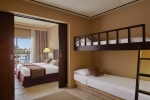 Кровать или кровати в номере Jaz Mirabel Resort