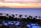 Вид на бассейн в Royal Grand Sharm Resort или окрестностях