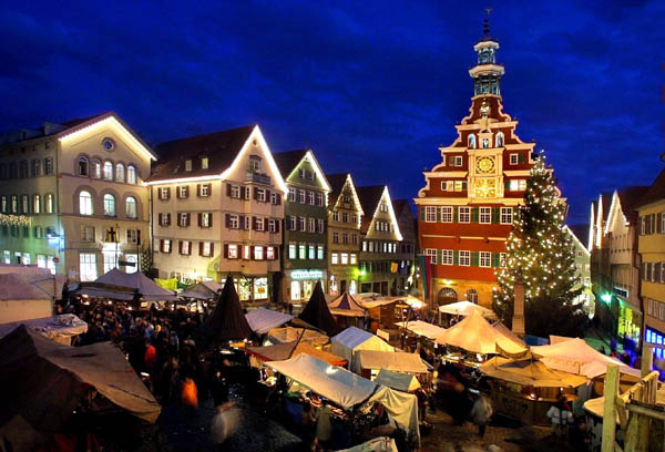 Назван самый дешевый город Европы для рождественского шопинга