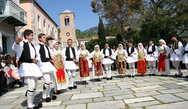 Греческие фестивали августа