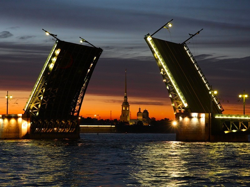 График разводки мостов в Санкт-Петербурге в 2017 