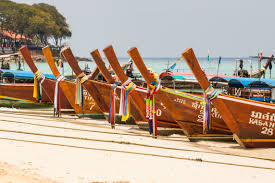 В Таиланде пройдёт грандиозный фестиваль светящихся лодок