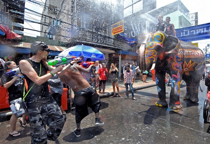 В Таиланде готовятся к Новому году: воды будет много, алкоголя мало