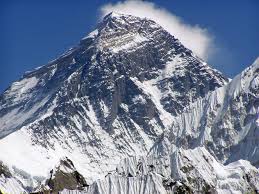 Эверест откроется для туристов в сентябре